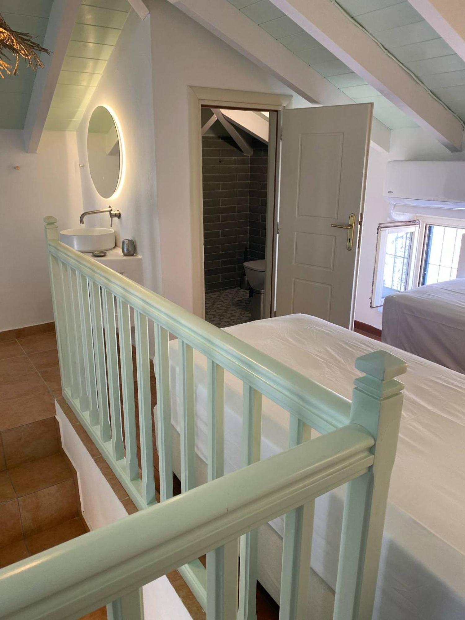Villa Theoni Chalki Town Eksteriør billede