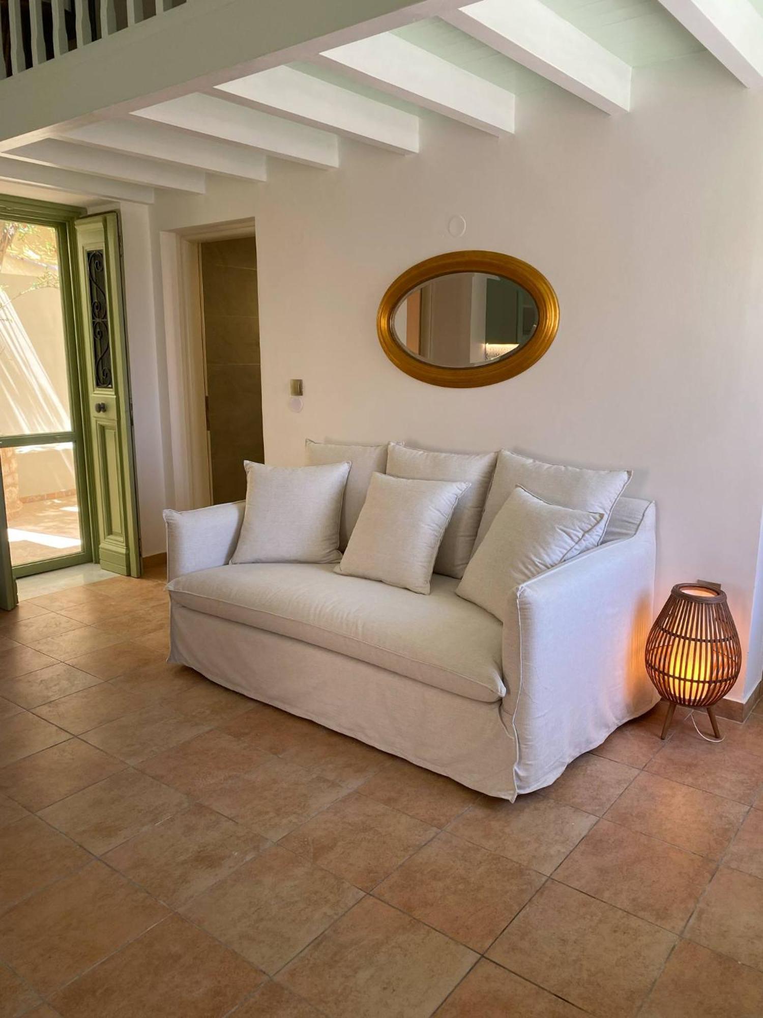 Villa Theoni Chalki Town Eksteriør billede